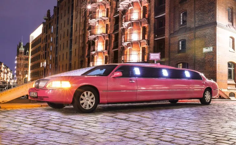 Roze limousine